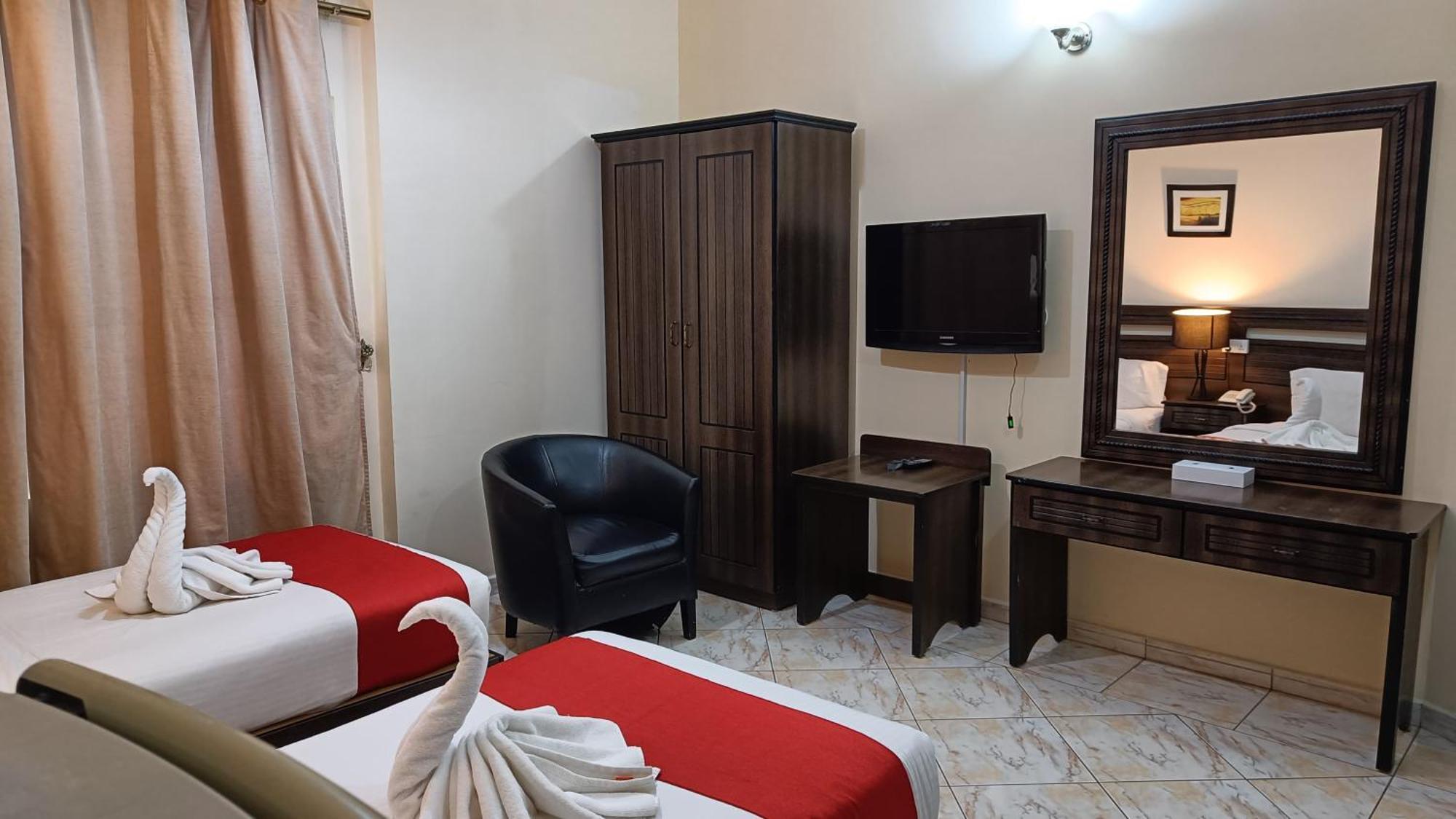 Ruwi Beach Hotel Apartments - Maha Hospitality Group Sharjah Esterno foto